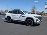 New 2025 Volkswagen Atlas Peak Edition SE image 4