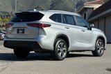 Used 2023 Toyota Highlander XLE image 5