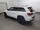 Used 2019 Jeep Grand Cherokee Laredo image 3