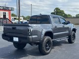 Used 2017 Toyota Tacoma TRD Sport image 5