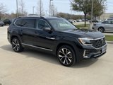 Certified 2025 Volkswagen Atlas SEL Premium R-Line image 2