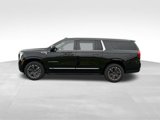New 2025 GMC Yukon XL Elevation image 2
