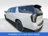 New 2025 Chevrolet Suburban High Country image 3