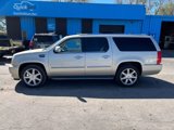 Used 2013 Cadillac Escalade ESV Luxury image 3