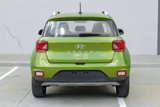 Used 2023 Hyundai Venue SEL image 3