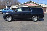 Used 2019 Chevrolet Suburban LT image 3