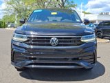 Certified 2022 Volkswagen Tiguan SE R-Line image 2