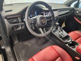 New 2025 Porsche Macan image 4