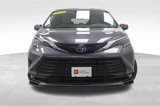 Certified 2025 Toyota Sienna XLE image 3