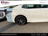 Used 2024 Toyota Camry SE image 3
