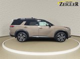 New 2025 Nissan Pathfinder Platinum image 4