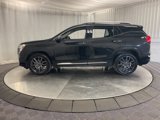 Used 2023 GMC Terrain Denali image 4