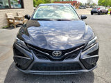 Used 2022 Toyota Camry SE image 2
