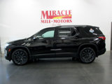 Used 2022 Chevrolet Traverse RS image 2