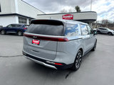 Used 2024 Kia Carnival EX image 3