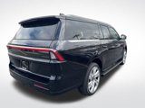 New 2025 Lincoln Navigator L Reserve image 4