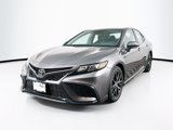 Used 2024 Toyota Camry SE image 3