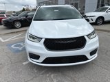 New 2025 Chrysler Pacifica Select image 5