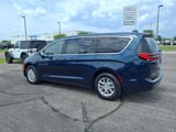 New 2025 Chrysler Pacifica Select image 5