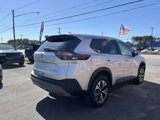 Used 2023 Nissan Rogue SV image 5