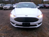 Used 2017 Ford Fusion SE image 2
