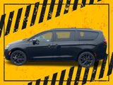Used 2022 Chrysler Pacifica Limited w/ S Appearance Package image 3