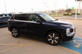 New 2025 Mitsubishi Outlander SE image 4