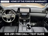 Used 2024 Lexus LX 600 4WD w/ Premium Package image 3