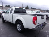 Used 2014 Nissan Frontier SV image 3