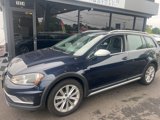 Used 2017 Volkswagen Golf Alltrack SE image 2