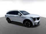 Used 2024 Kia Sorento S image 2