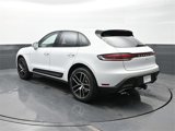 Used 2025 Porsche Macan image 3