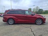 Used 2023 Toyota Sienna XLE image 2