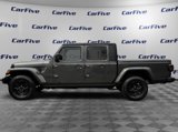Used 2022 Jeep Gladiator Sport image 2