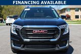 Used 2022 GMC Terrain SLE w/ Driver Convenience Package image 3