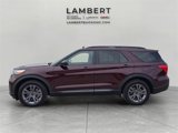 Used 2022 Ford Explorer XLT w/ Equipment Group 202A image 3