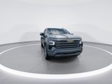 Used 2025 Chevrolet Silverado 1500 High Country image 3