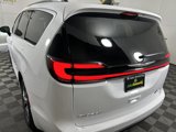 New 2025 Chrysler Pacifica Pinnacle image 5
