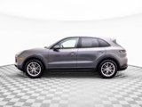 Used 2024 Porsche Cayenne image 2