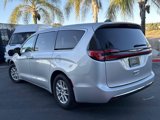 Used 2024 Chrysler Pacifica Touring-L image 5