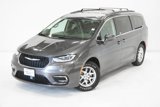Used 2022 Chrysler Pacifica Touring-L image 2