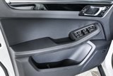 Certified 2025 Porsche Macan image 5