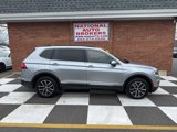 Used 2021 Volkswagen Tiguan SE w/ Panoramic Sunroof Package image 2