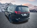 New 2026 Chrysler Pacifica Limited w/ Uconnect Theater Family Group image 3