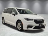 Used 2023 Chrysler Pacifica Touring-L image 2