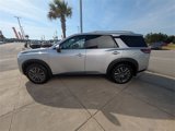 New 2025 Nissan Pathfinder SL image 6