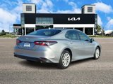 Used 2022 Toyota Camry LE image 5