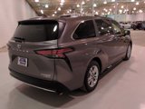 Used 2024 Toyota Sienna Platinum image 4
