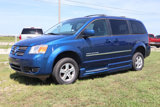 Used 2010 Dodge Grand Caravan SXT image 4