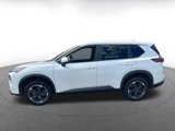 Used 2024 Nissan Rogue SV image 4